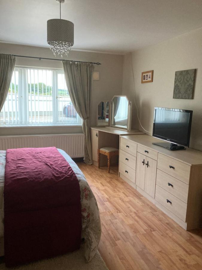 Deeleview Apartment Lifford Esterno foto